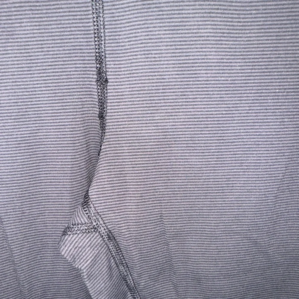 Lululemon Black and Grey Cropped Pinstriped Athletic Leggings Size 4